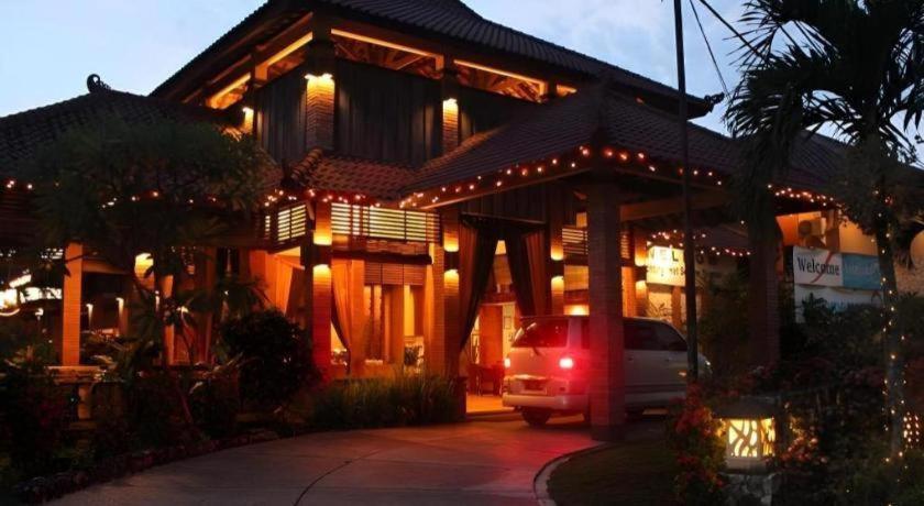 Nyiur Resort Hotel パンガンダラン エクステリア 写真